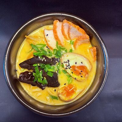 Сырный рамен с курицей в Мистер пак по цене 560 ₽