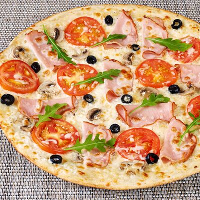 Пицца с беконом и грибами в Pizza-house по цене 580 ₽