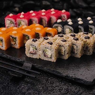 Сет Калифорнияв Sushi House по цене 3900 ₽