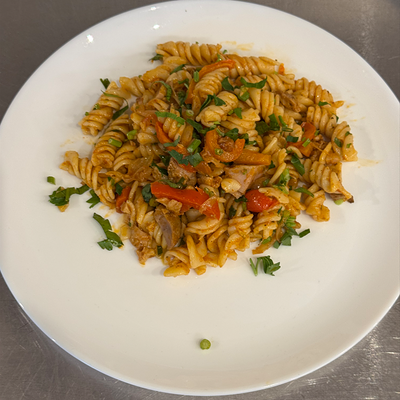 Фузилли с курицей и красным песто 180 гр в Витрина вкуса по цене 280 ₽