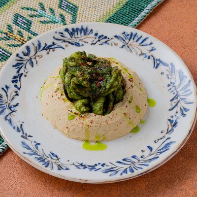 Хумус с лангустинами в соусе чимичурри в Куркума по цене 780 ₽