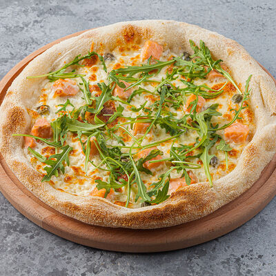 С лососем и каперсами в Terra&Mare по цене 950 ₽