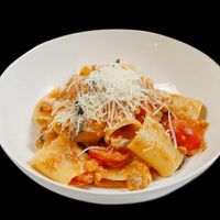 Паста паккери с запеченным баклажаном в Marrone Rosso