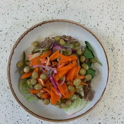 Салат с говядиной и морковью в Кофеин по цене 330