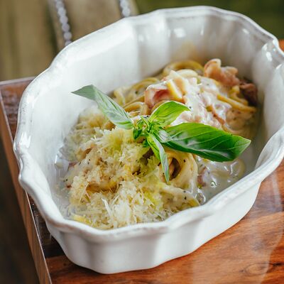 Спагетти Карбонара в Макадамия по цене 650 ₽