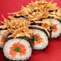 Смоки лосось в Snail Суши