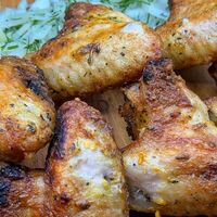 Шашлык из куриных крылышек в Don Pita