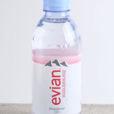 Evian без газа в Точка вкуса по цене 85 ₽