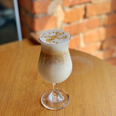 Латте Арахис в Traveler's Coffee по цене 369 ₽