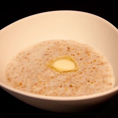 Молочная овсяная каша в Avenue Food 87 по цене 280 ₽