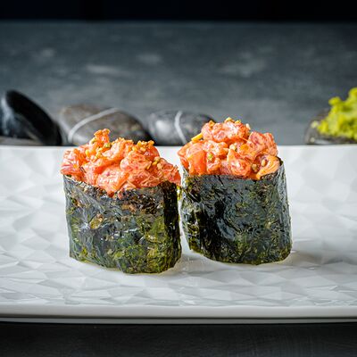 Суши Спайси-тунец в Nella Foresta по цене 400 ₽