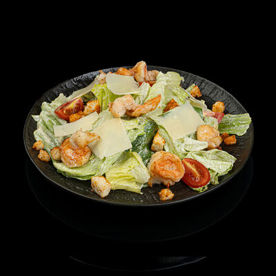 Салат Цезарь с креветками в Big Size Roll по цене 995 ₽
