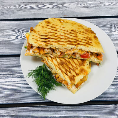 Данар классический в Гиро пицца халяль по цене 250 ₽