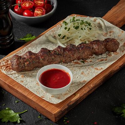 Люля-кебаб из баранины в #наУГЛЯХ по цене 560 ₽