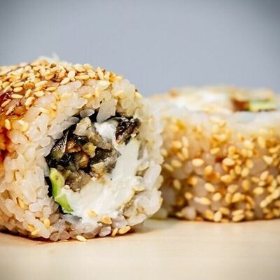 Сливочный угорь Сушими в Сушими по цене 890 ₽