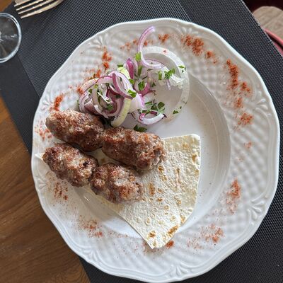 Люля-кебаб из свинины и телятины в Хинкальная по цене 800 ₽