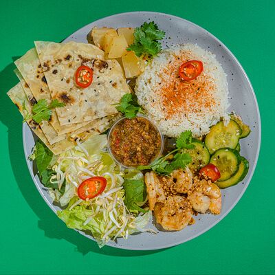 Плато с креветками в ореховом соусе в Yoda thai food по цене 620 ₽