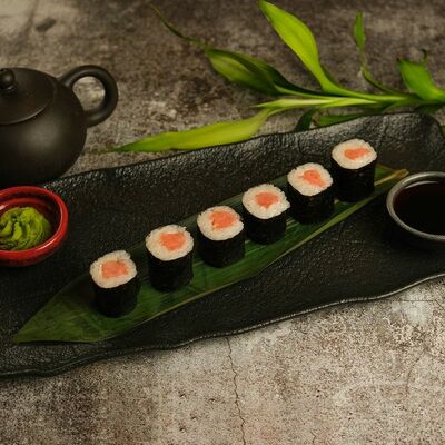 Ролл Сяке маки в Zen по цене 270 ₽