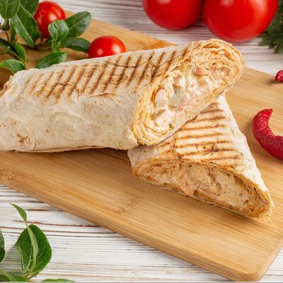 Шаурма маленькая в Шаурма душевная по цене 330 ₽