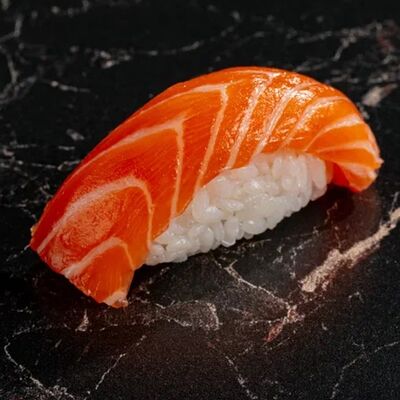 Суши Лосось в Gills по цене 260 ₽