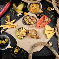 Шаурма с овощами на гриле в Duner на углях