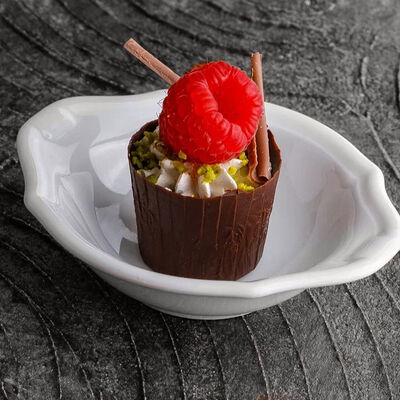 Конфета с малинойв Ginza по цене 490 ₽