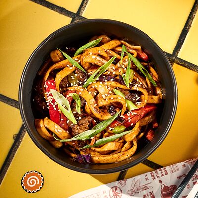 Вок с говядиной в перечном соусе в Bao по цене 615 ₽