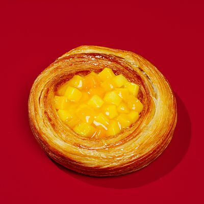 Улитка с манго и кремом патисьер в Farina Ватрушкина по цене 269 ₽