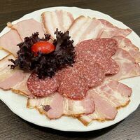 Ассорти мясное в Маэстро