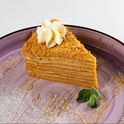 Медовый торт в Тальятелло по цене 400 ₽