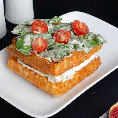 Вафли сырные в Ваф и Раф по цене 330 ₽