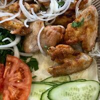 Шашлык из куриных крылышек в Tasty House Мясное ассорти