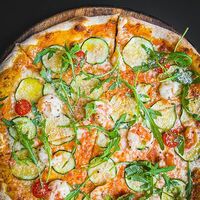 Пицца с креветками и цукинив Tutto Pizza
