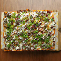 Детройтская пиццас говядиной и ндуей в La Biga