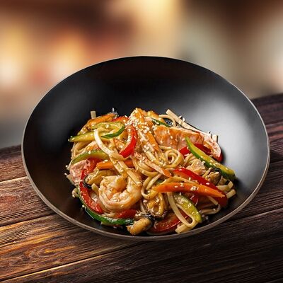 Wok Морской коктейль в Суши Рай по цене 660 ₽