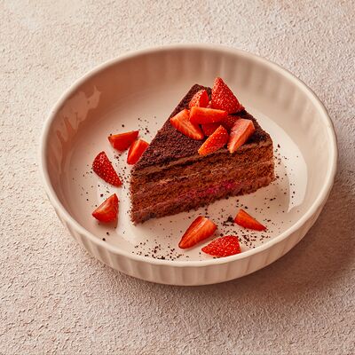 Шоколадный торт с малиной в Хачапури выпечка и вино по цене 480 ₽