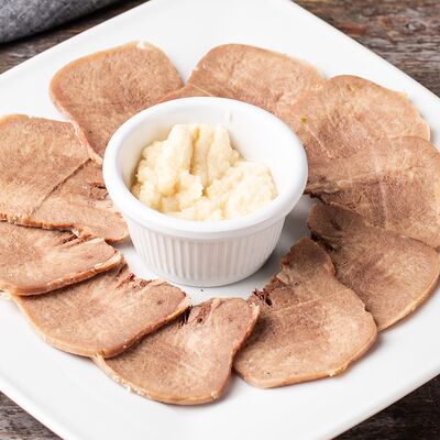 Говяжий язык в Даймохк по цене 550 ₽