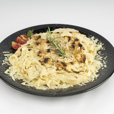 Fettucine sauce alfredo в Smoke house по цене 14000 ₣