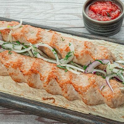 Курица Люля-кебаб в Yunga Tim Fish & Grill по цене 750 ₽