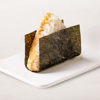 Онигири Лосось в Суши Wok по цене 229 ₽