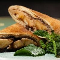 Блины с Нутеллой и бананомв CHEF BURGER