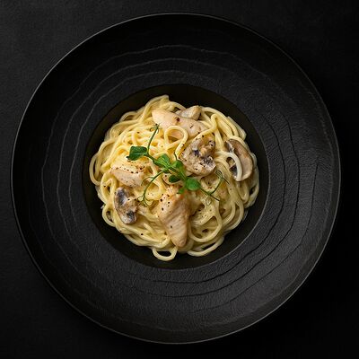 Паста с курицей и грибами в CAFE BAZAR по цене 550 ₽