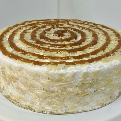 Торт карамельный из шоковой морозилкив Сладкомагия по цене 3500 ₽