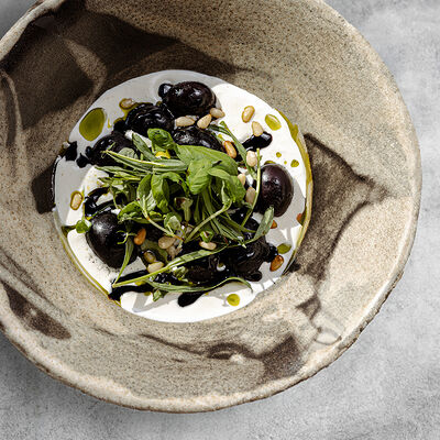 Опаленный виноград, страчателла, кедровый орех в 19 по цене 897 ₽