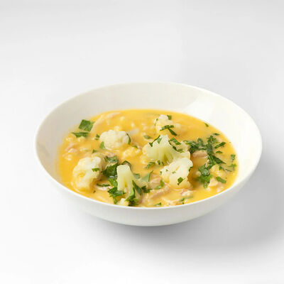 Крем-суп из овощей с копченым цыпленком в Dobro кофе по цене 570 ₽
