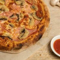 Неаполитанская пицца Прошутто э фунги в Пицца и Паста