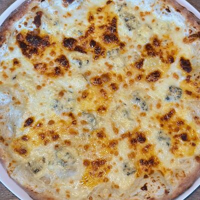 Четыре сыра в Fllore cafe по цене 859 ₽