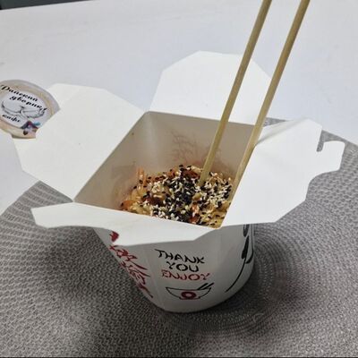 Wok с морепродуктами в соусе том ямв Райский дворик по цене 470 ₽