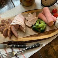 Мясная тарелка в Корчма Сало