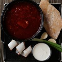 Борщ с говядиной в Mis
